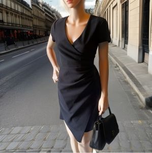 BNWT Bisou Bisou Black Dress with Gold Zipper Size 10